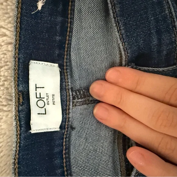 LOFT Outlet Skinny Ankle Jeans - Picture 3 of 4